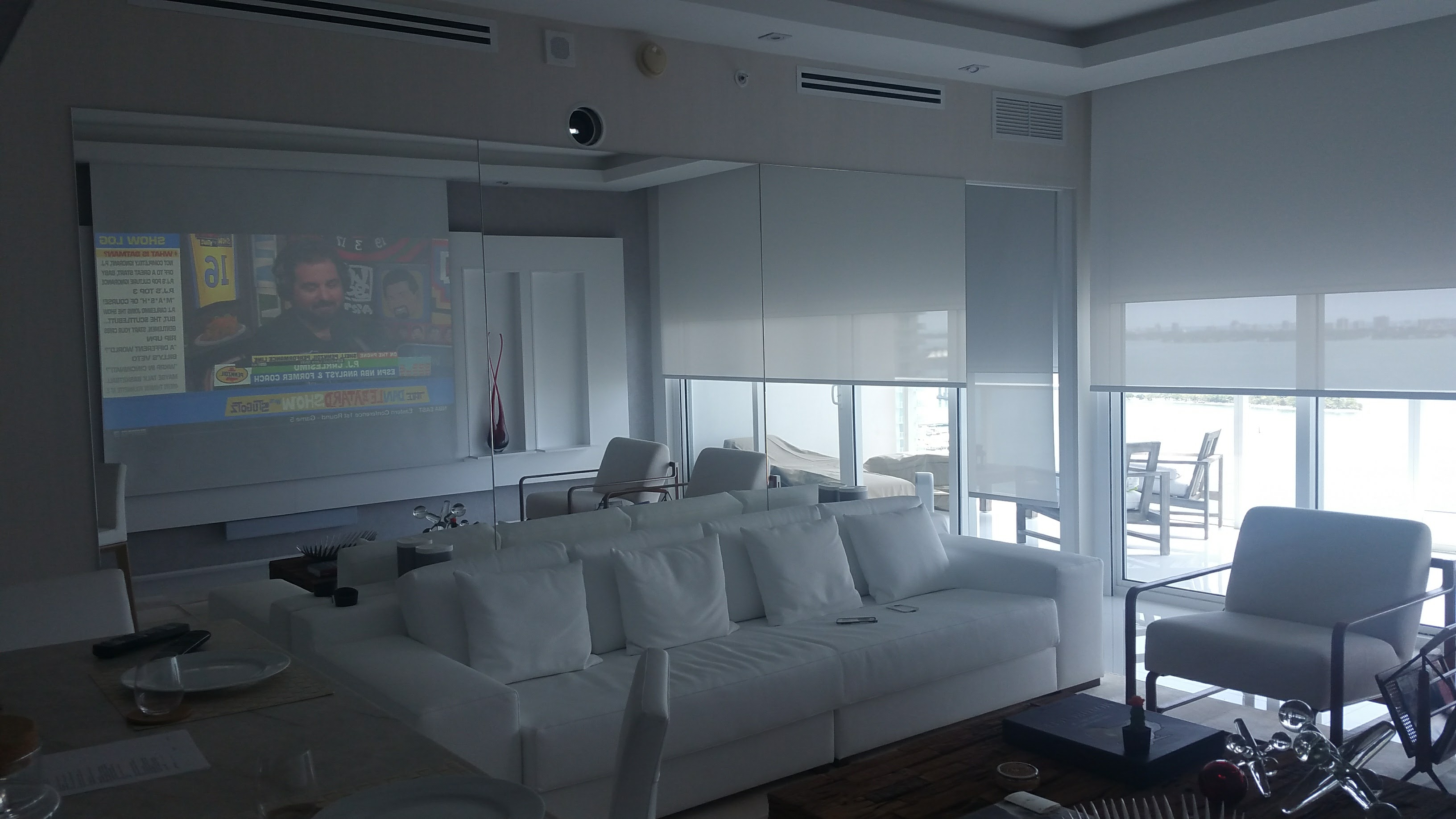 This is an alternative image description. It will generate auto caption.